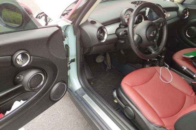 Used MINI 2013 1.6L ONE Limited Edition First Version Driver Seat