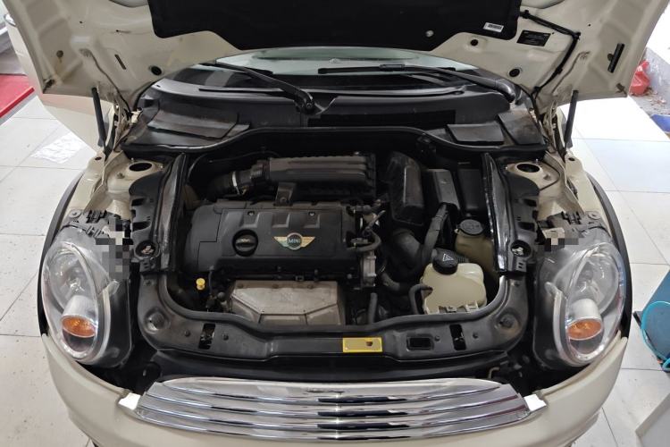 Used MINI 2013 1.6L ONE Limited Edition Third Version Engine Bay