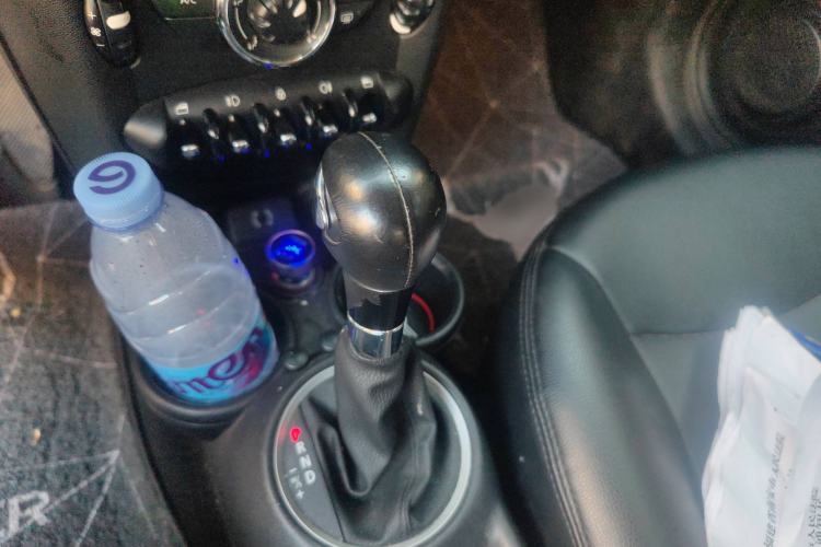 Used MINI 2013 1.6L ONE Limited Edition Second Version Gear Lever