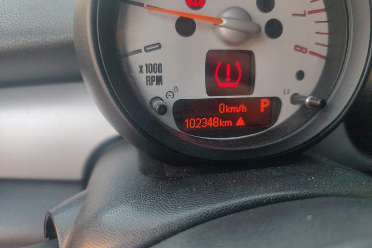 Used MINI 2013 1.6L ONE Limited Edition Second Version Odometer Close Up