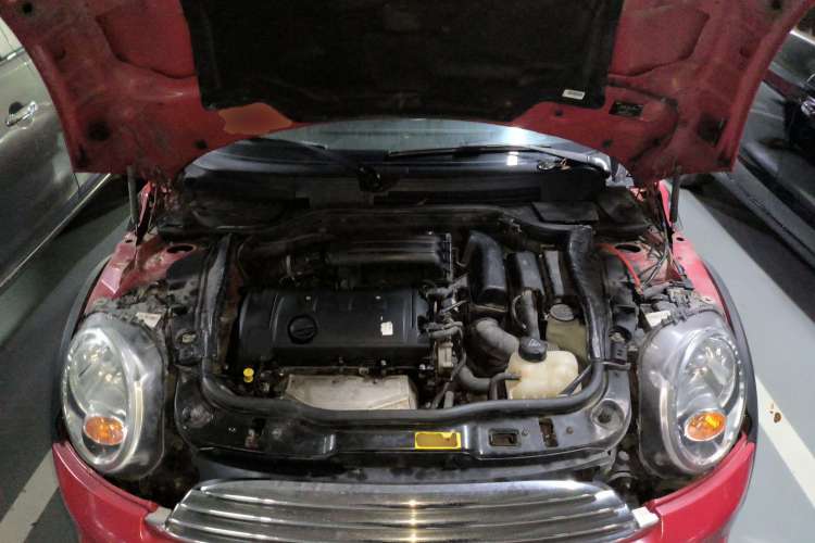 Used MINI 2013 1.6L ONE Limited Edition First Version Engine Bay