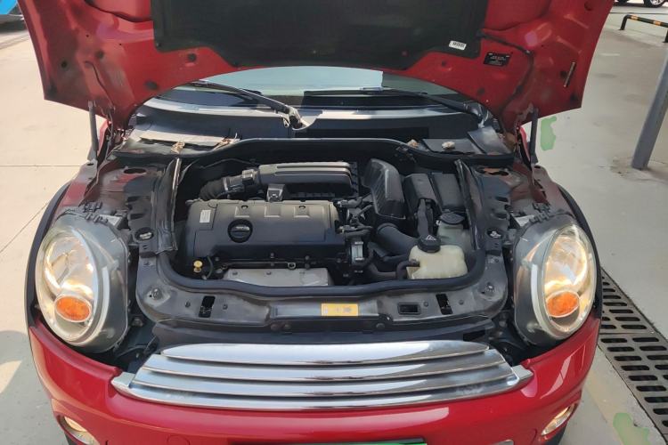 Used MINI 2013 1.6L ONE Limited Edition Second Version Engine Bay