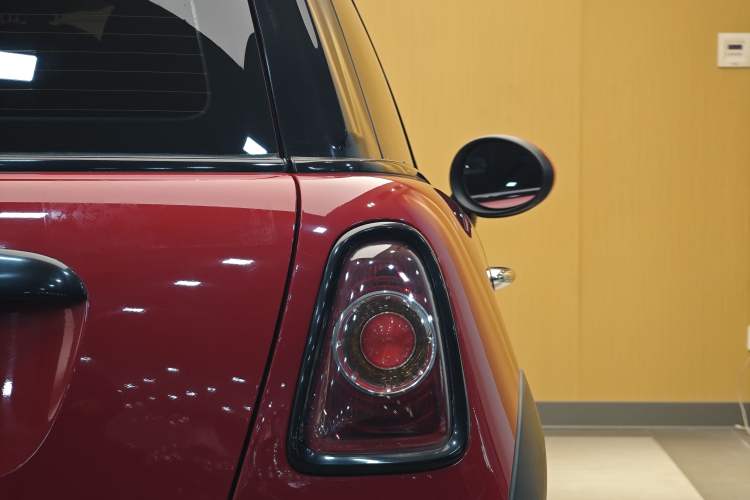 Used MINI 2013 1.6L ONE Limited Edition First Version Exterior 10