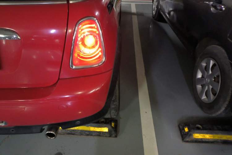 Used MINI 2013 1.6L ONE Limited Edition First Version Exterior 6