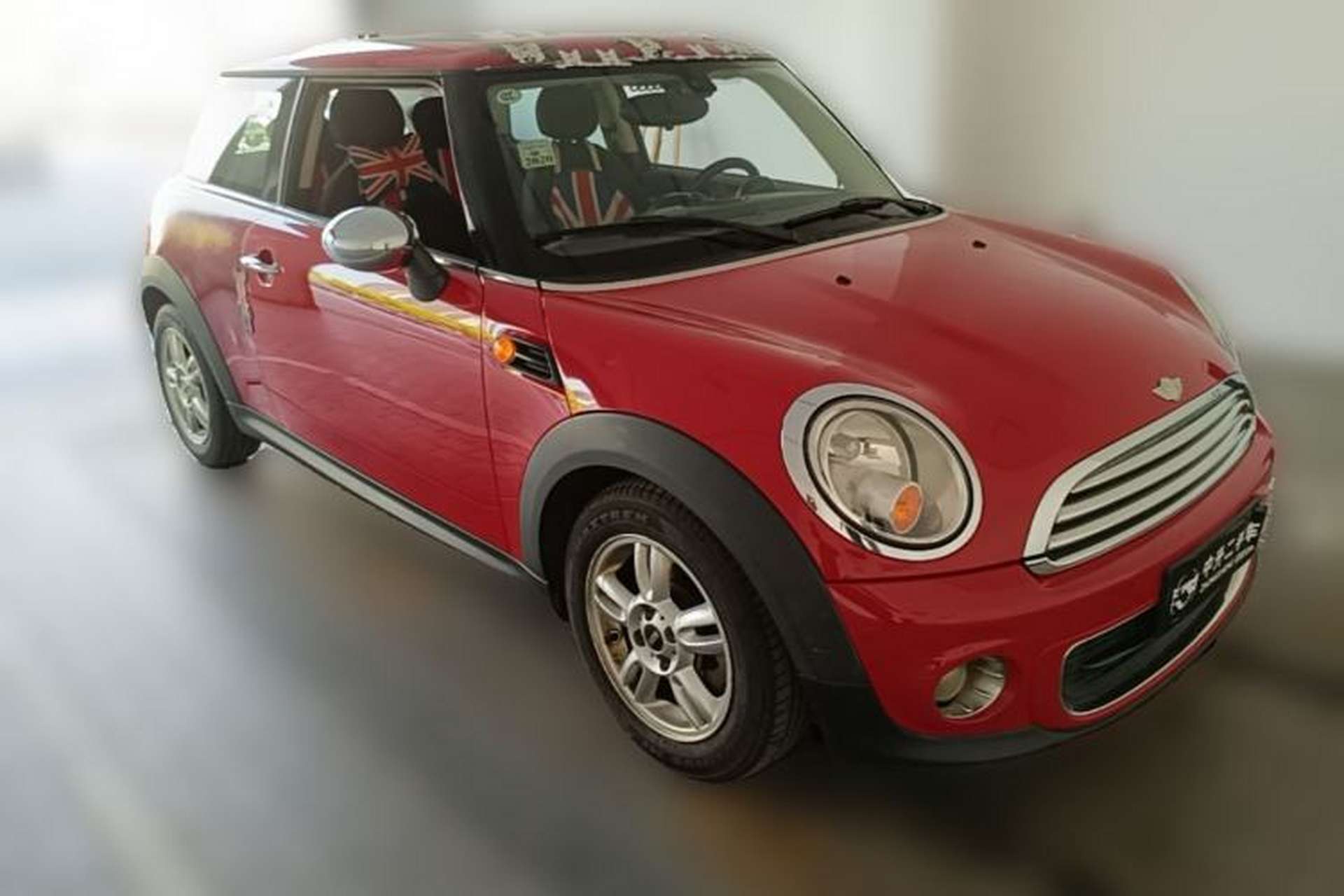 Used MINI 2013 1.6L ONE Limited Edition Third Version Front Right 45 Deg
