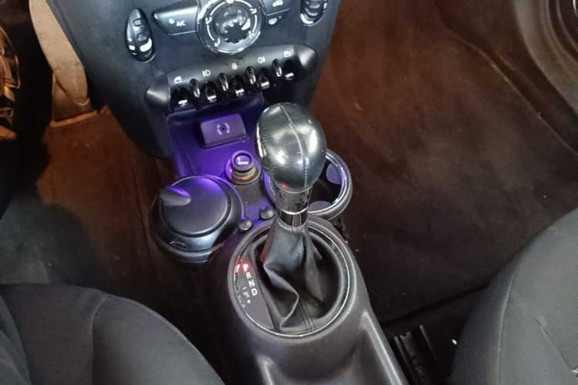 Used MINI 2013 1.6L ONE Limited Edition Third Version Gear Lever