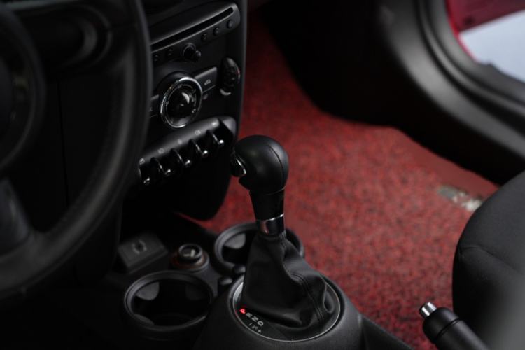 Used MINI 2013 1.6L ONE Limited Edition Second Version Gear Lever