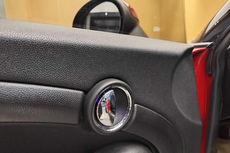 Used MINI 2013 1.6L ONE Limited Edition First Version Interior 10