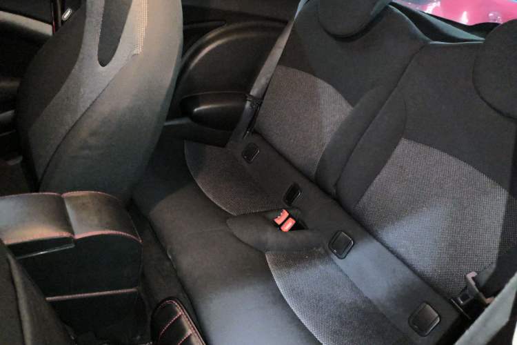 Used MINI 2013 1.6L ONE Limited Edition First Version Interior 4