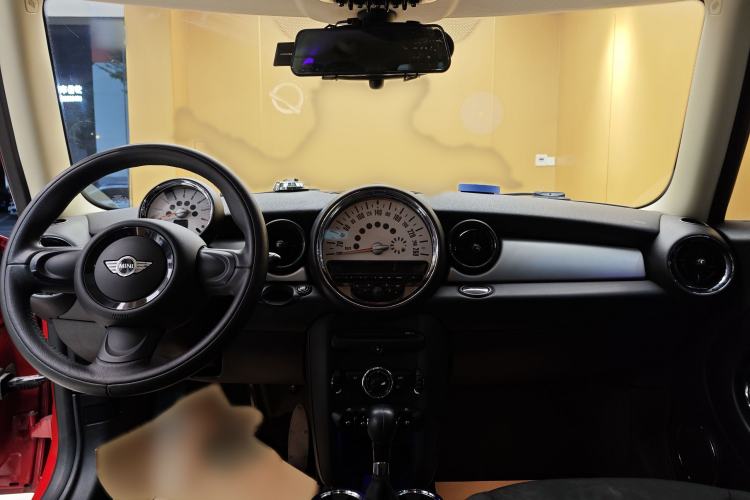 Used MINI 2013 1.6L ONE Limited Edition First Version Interior 5