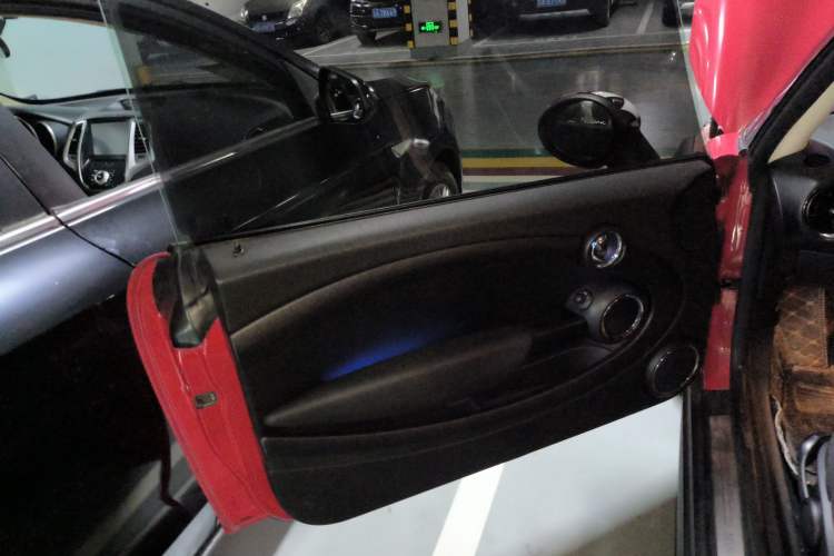 Used MINI 2013 1.6L ONE Limited Edition First Version Interior 8