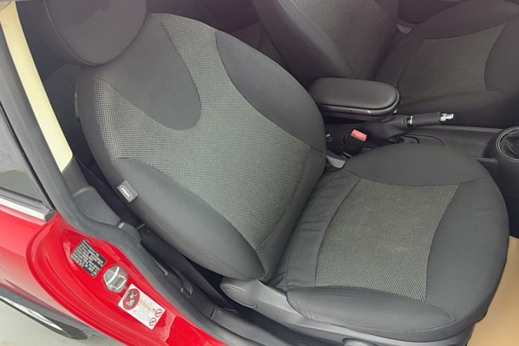 Used MINI 2013 1.6L ONE Limited Edition Third Version Right Front Seat