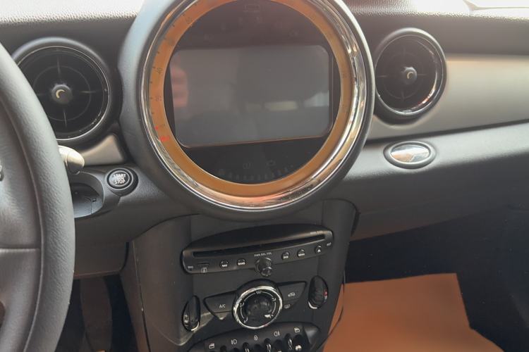Used MINI 2013 1.6L ONE Limited Edition Third Version Audio And AC Panel