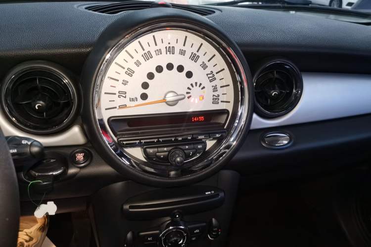 Used MINI 2013 1.6L ONE Limited Edition Third Version Audio And AC Panel