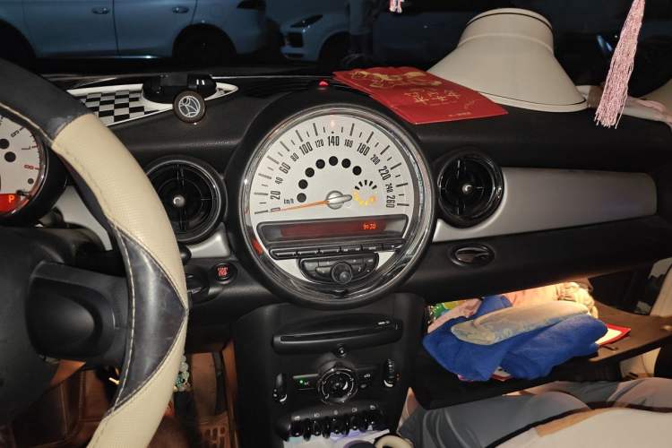 Used MINI 2013 1.6L ONE Limited Edition First Version Audio And AC Panel