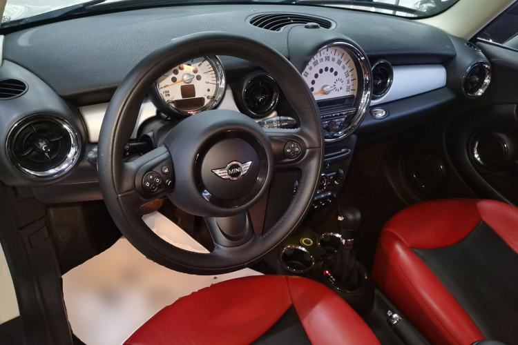 Used MINI 2013 1.6L ONE Limited Edition Third Version Center Console