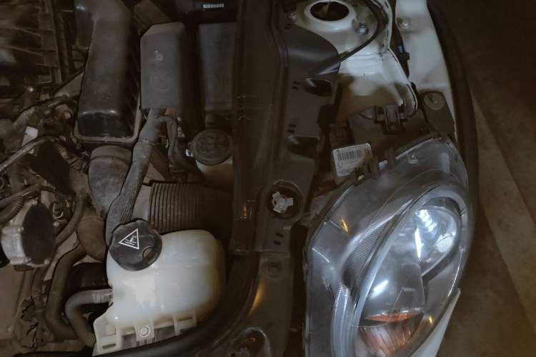 Used MINI 2013 1.6L ONE Limited Edition First Version Engine Bay Left
