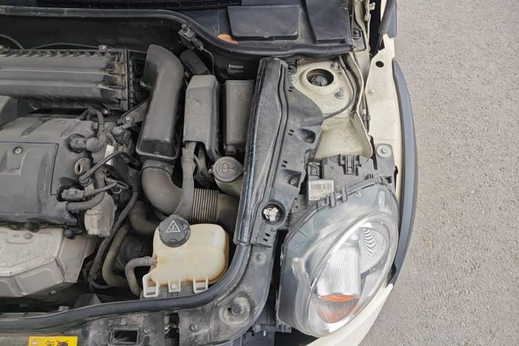 Used MINI 2013 1.6L ONE Limited Edition First Version Engine Bay Left