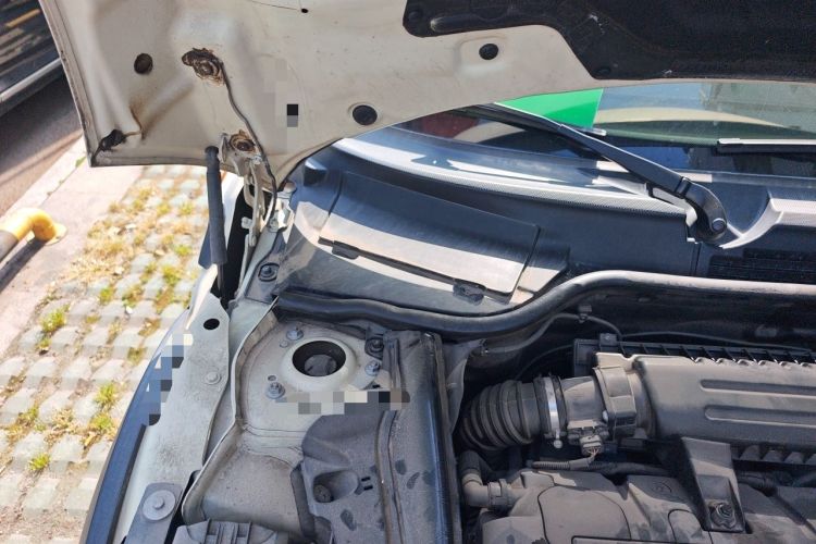 Used MINI 2013 1.6L ONE Limited Edition First Version Engine Bay Right