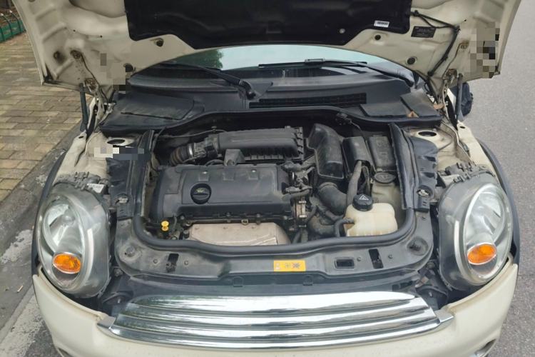 Used MINI 2013 1.6L ONE Limited Edition Third Version Engine Bay