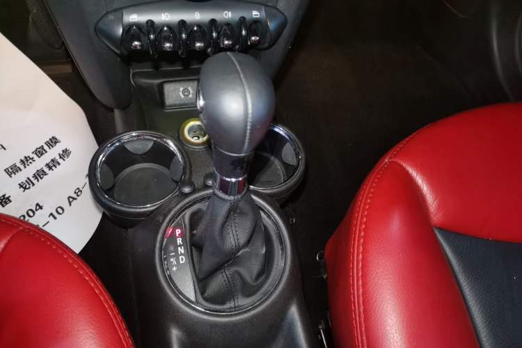 Used MINI 2013 1.6L ONE Limited Edition Third Version Gear Lever