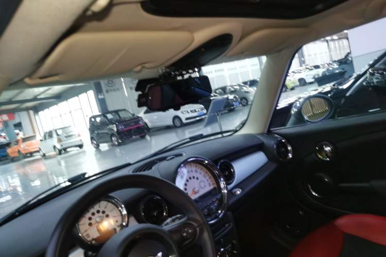 Used MINI 2013 1.6L ONE Limited Edition Third Version Headliner