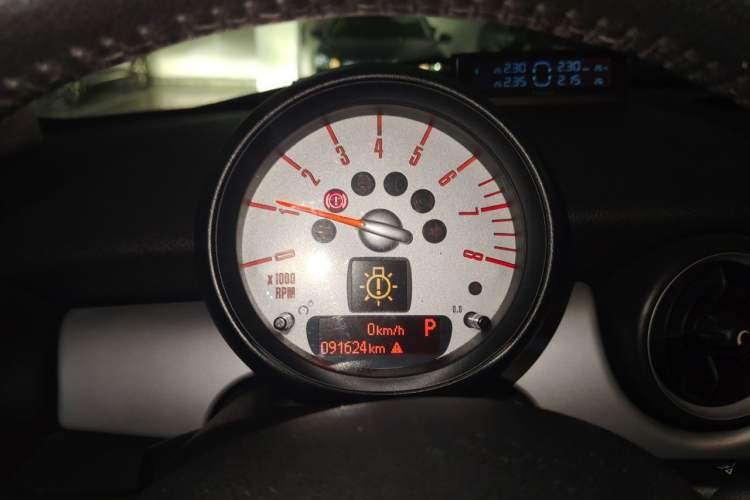 Used MINI 2013 1.6L ONE Limited Edition First Version Instrument Cluster