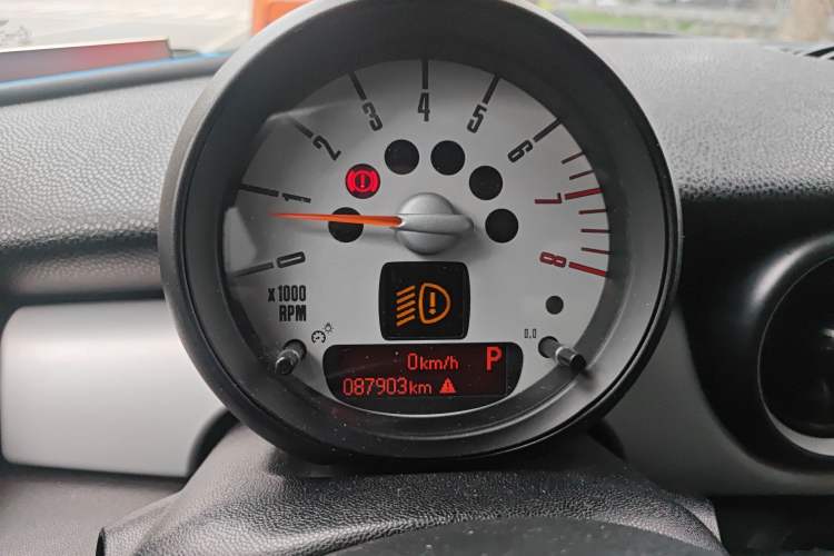 Used MINI 2013 1.6L ONE Limited Edition First Version Instrument Cluster