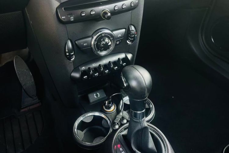 Used MINI 2013 1.6L ONE Limited Edition Third Version Interior 1