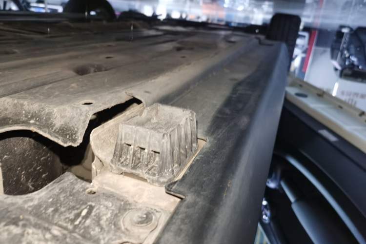 Used MINI 2013 1.6L ONE Limited Edition Third Version Left Side Sill