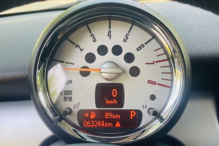 Used MINI 2013 1.6L ONE Limited Edition Third Version Odometer Close Up