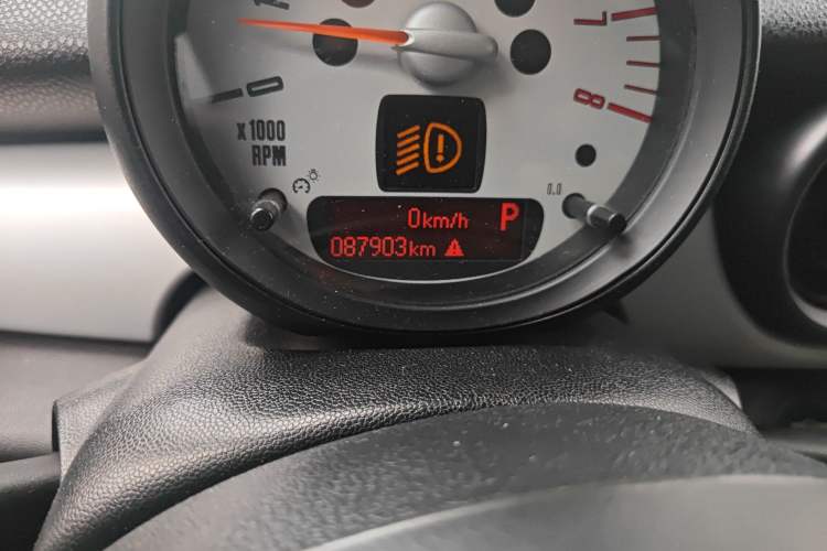 Used MINI 2013 1.6L ONE Limited Edition First Version Odometer Close Up