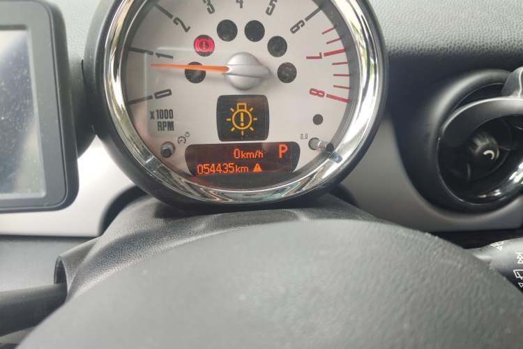 Used MINI 2013 1.6L ONE Limited Edition Third Version Odometer Close Up