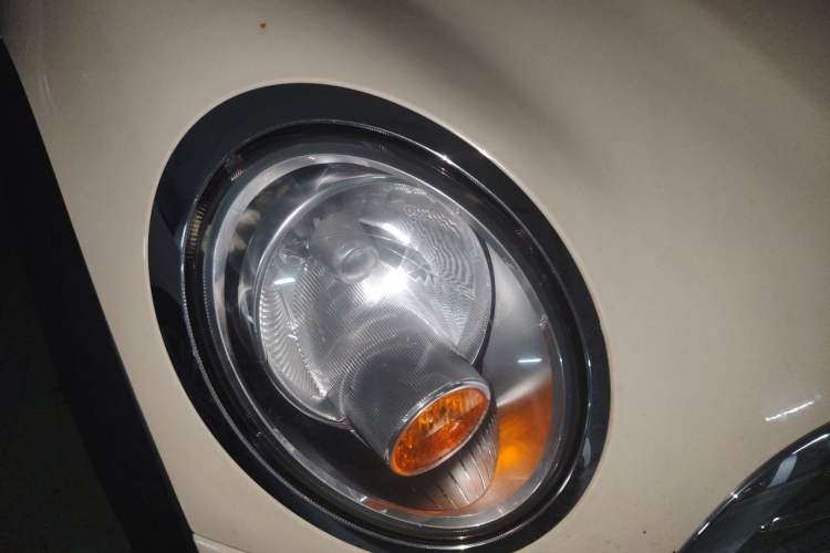 Used MINI 2013 1.6L ONE Limited Edition First Version Right Front Headlight