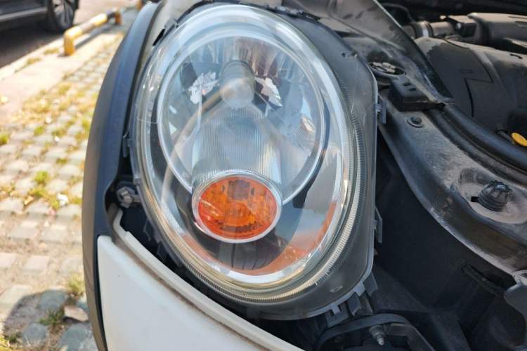 Used MINI 2013 1.6L ONE Limited Edition First Version Right Front Headlight