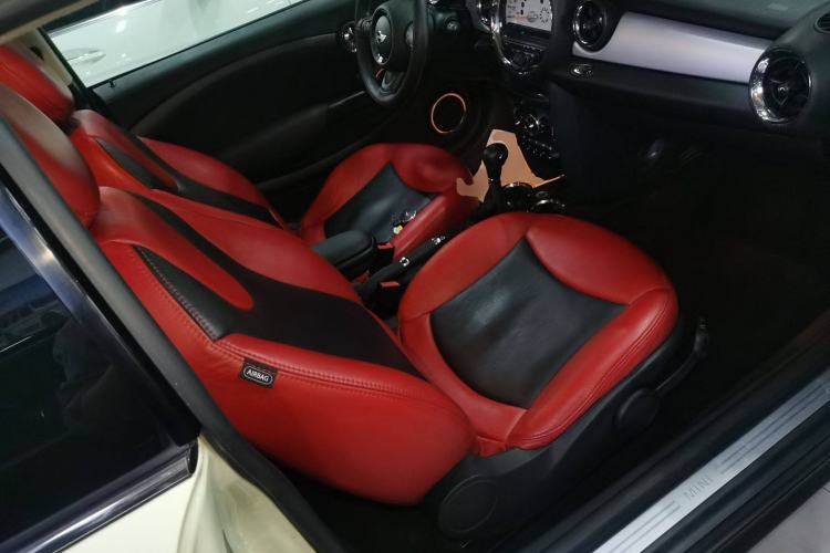 Used MINI 2013 1.6L ONE Limited Edition Third Version Right Front Seat