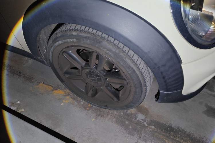 Used MINI 2013 1.6L ONE Limited Edition First Version Right Front Wheel Hub