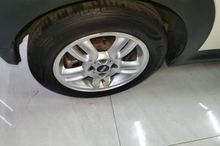 Used MINI 2013 1.6L ONE Limited Edition Third Version Right Rear Wheel Hub
