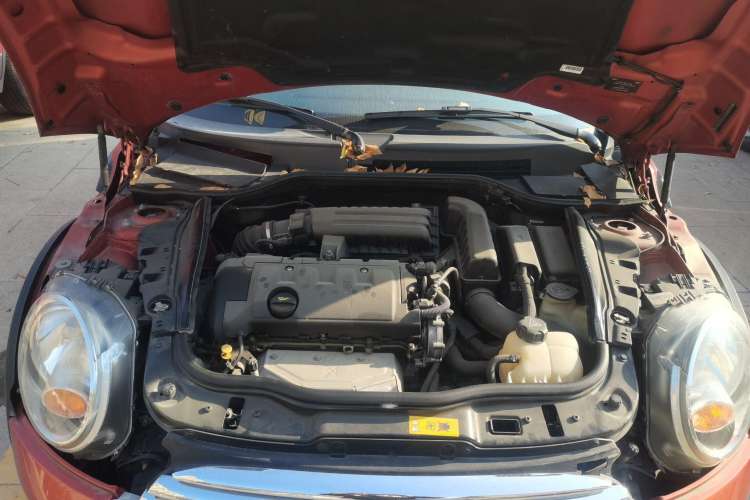 Used MINI 2013 1.6L ONE Limited Edition First Version Engine Bay
