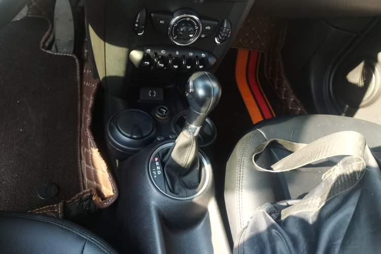 Used MINI 2013 1.6L ONE Limited Edition First Version Gear Lever