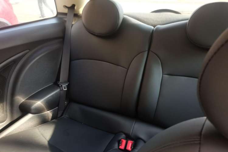 Used MINI 2013 1.6L ONE Limited Edition First Version Interior 4