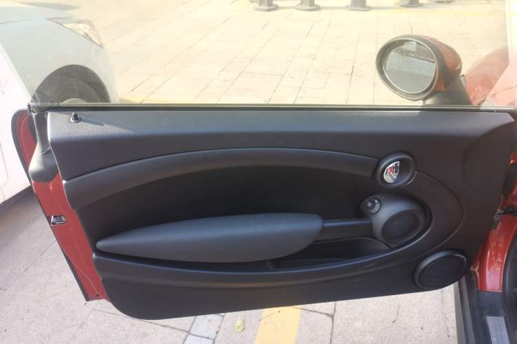 Used MINI 2013 1.6L ONE Limited Edition First Version Interior 7
