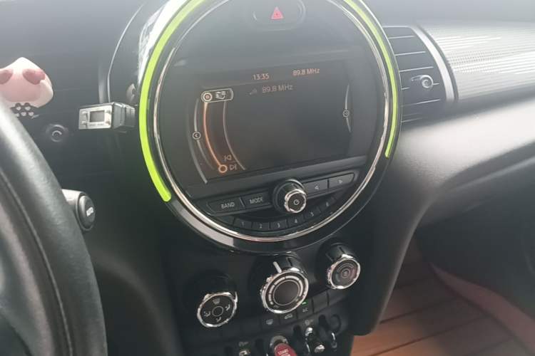 Used MINI 2014 1.5T COOPER Fun Audio And AC Panel