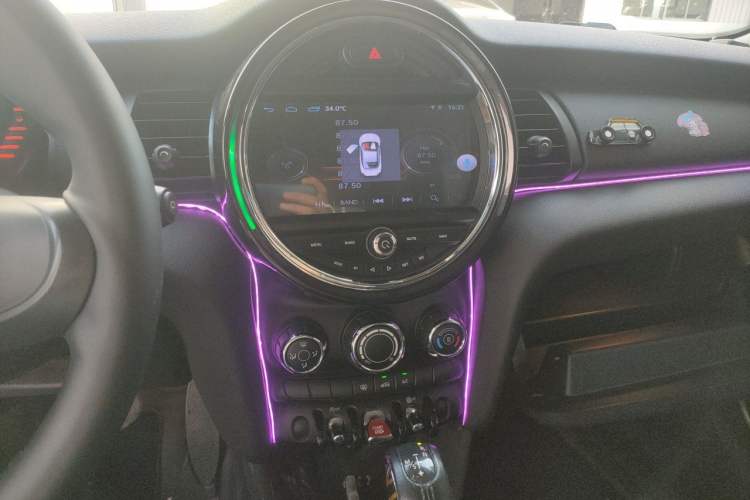 Used MINI 2014 1.2T ONE Audio And AC Panel