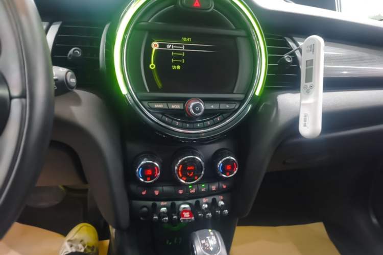 Used MINI 2014 1.5T COOPER Fun Audio And AC Panel