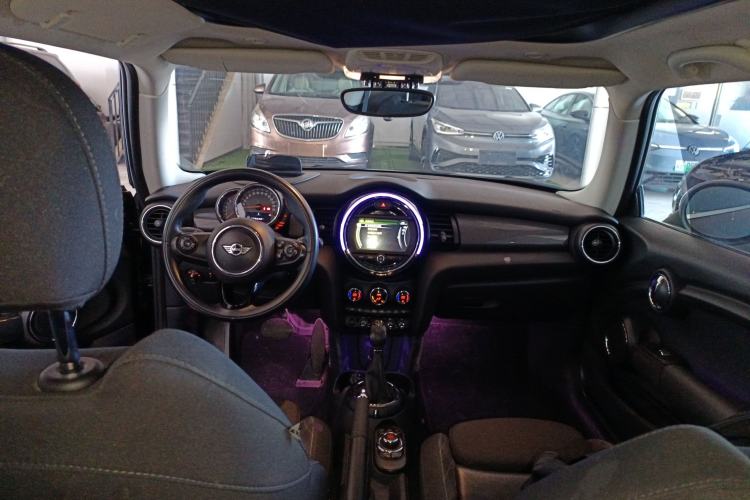 Used MINI 2014 1.5T COOPER Excitement Center Console