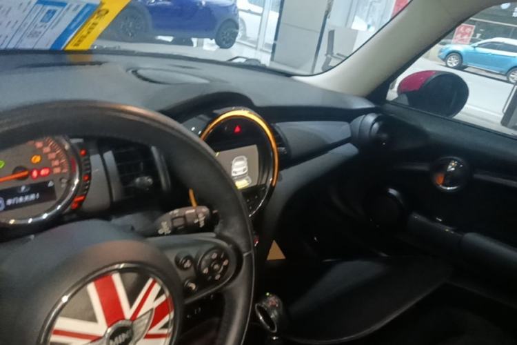 Used MINI 2014 1.5T COOPER Fun Center Console