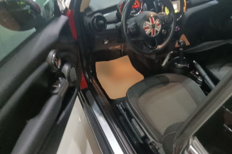 Used MINI 2014 1.5T COOPER Fun Driver Seat