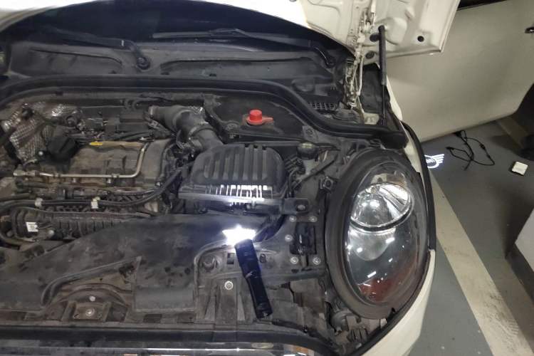 Used MINI 2014 1.5T COOPER Fun Engine Bay Left