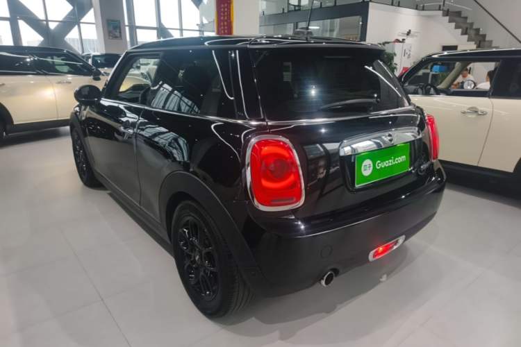 Used MINI 2014 1.5T COOPER Fun Exterior 2
